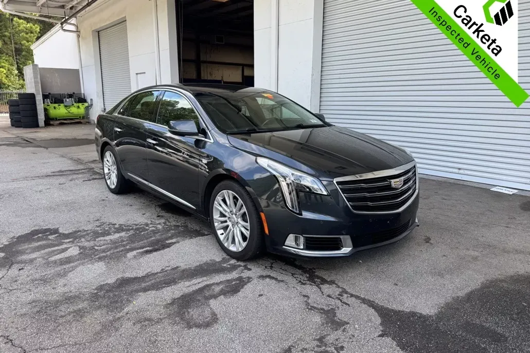 2019 Cadillac XTS Luxury photo 1