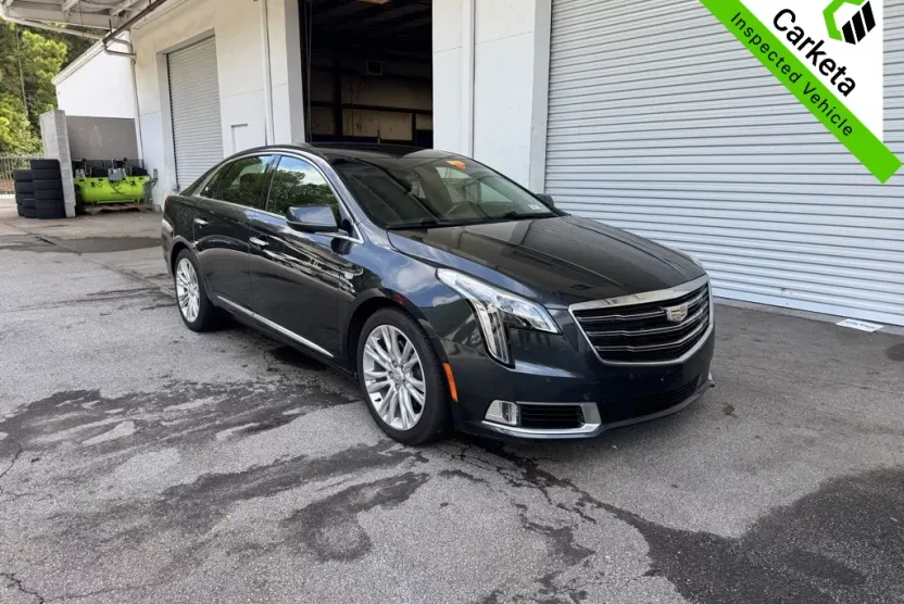 2019 Cadillac XTS Luxury photo 1