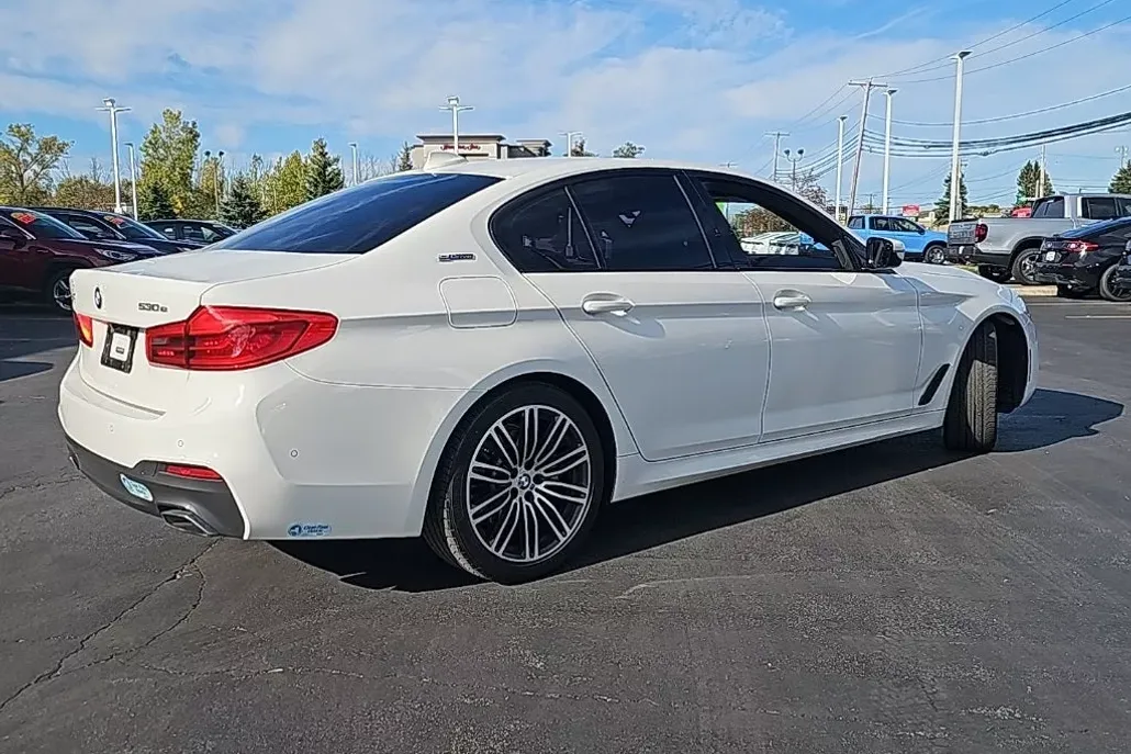 2019 Bmw 530e xDrive Sedan photo 1