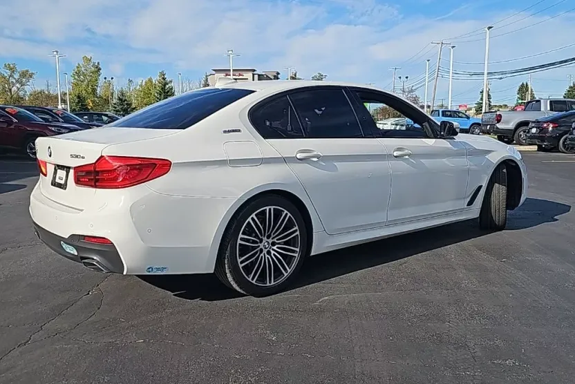 2019 Bmw 530e xDrive Sedan photo 1