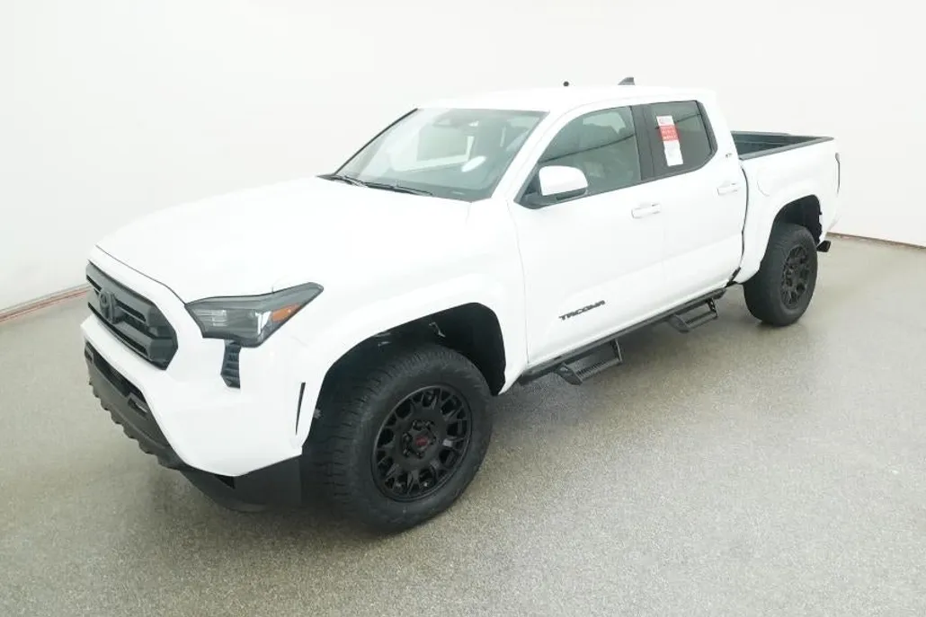 2025 Toyota Tacoma SR5 photo 1