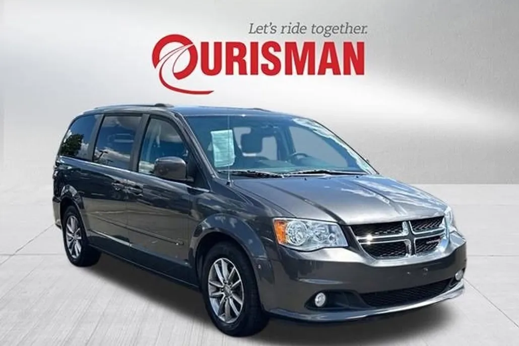 2015 Dodge Grand Caravan SXT photo 1