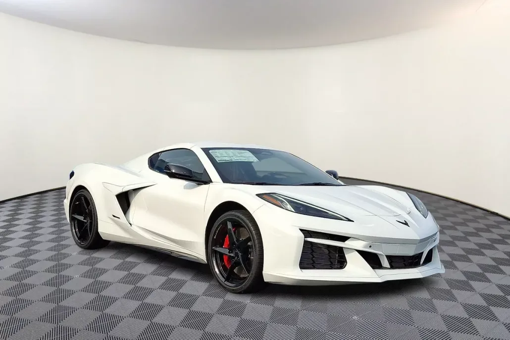 2025 Chevrolet Corvette E-Ray 2LZ photo 1