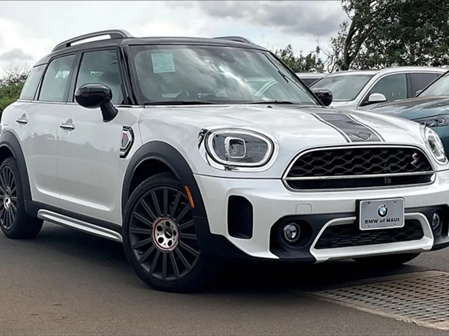 2024 Mini Cooper Signature photo 1