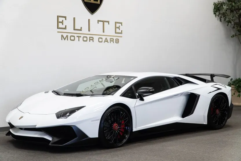2016 Lamborghini Aventador Superveloce photo 1