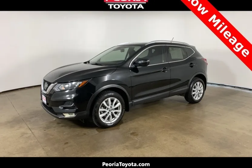 2021 Nissan Rogue Sport SV photo 1
