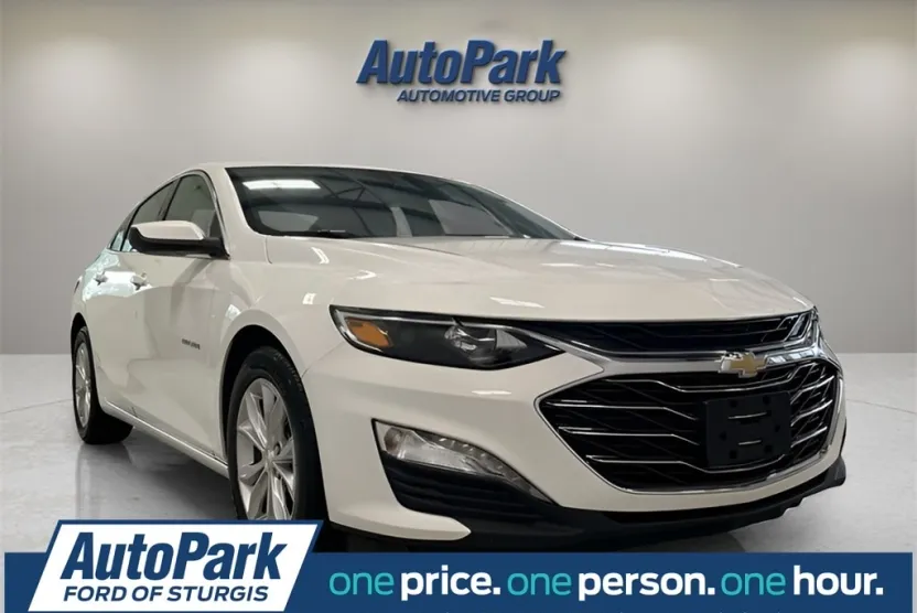 2022 Chevrolet Malibu 1LT photo 1