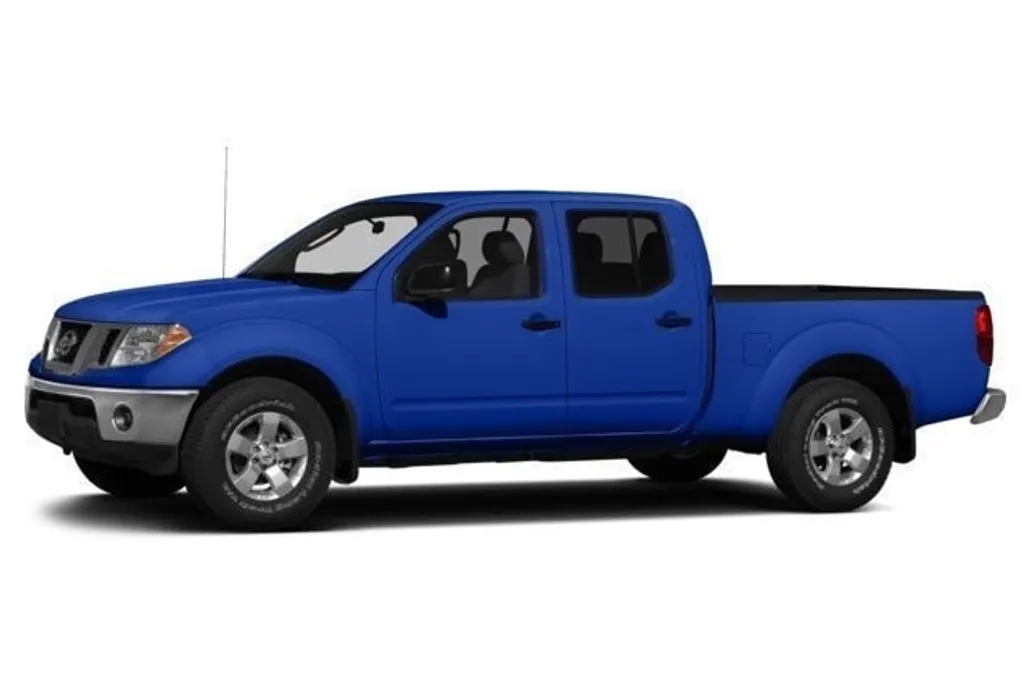 2013 Nissan Frontier SV photo 1