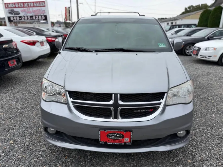 2016 Dodge Grand Caravan SXT Plus photo 1