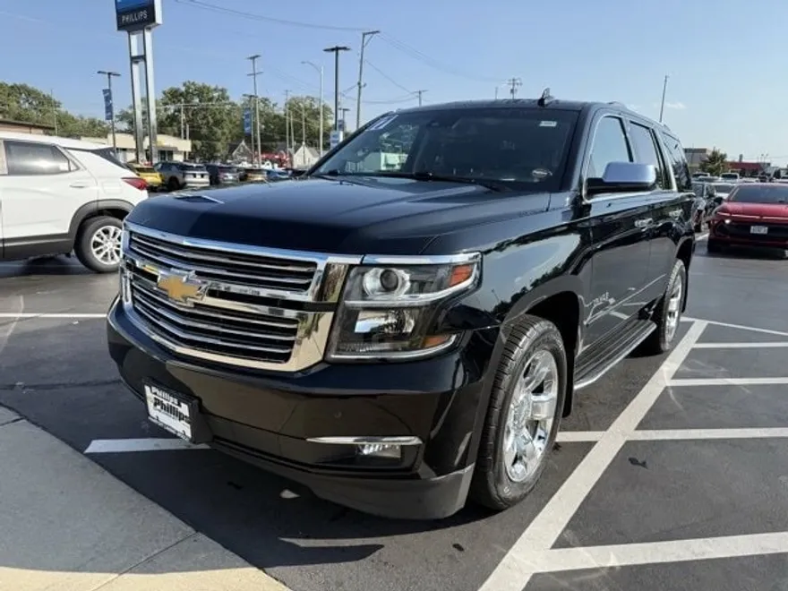 2017 Chevrolet Tahoe Premier photo 1