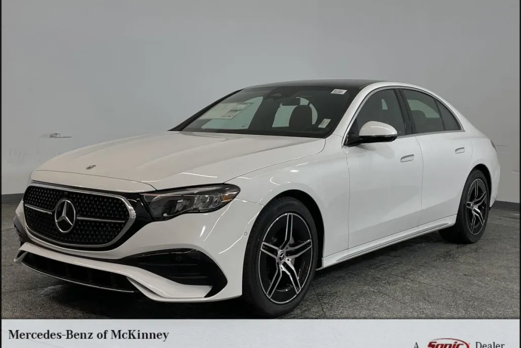 2025 Mercedes Benz E 350 4MATIC photo 1