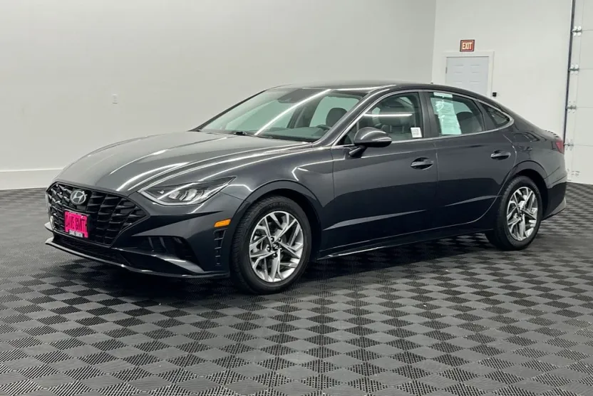 2020 Hyundai Sonata SEL photo 1