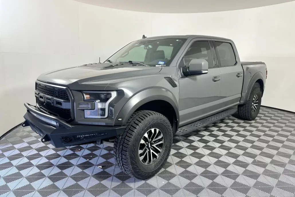 2020 Ford F-150 Raptor photo 1