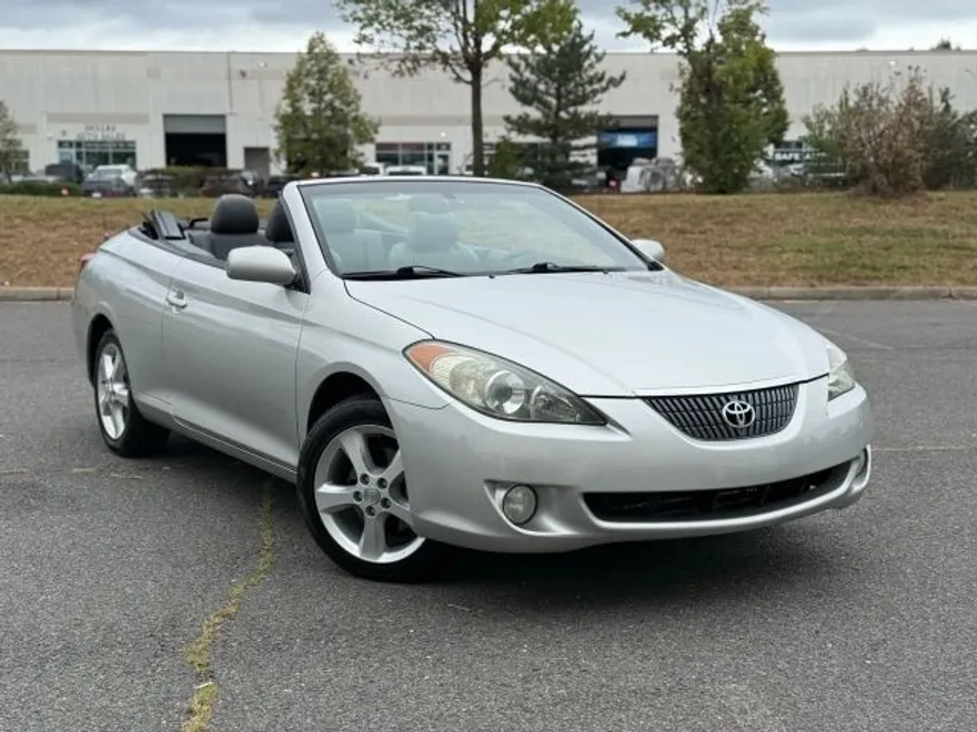 2006 Toyota Camry Solara SE photo 1