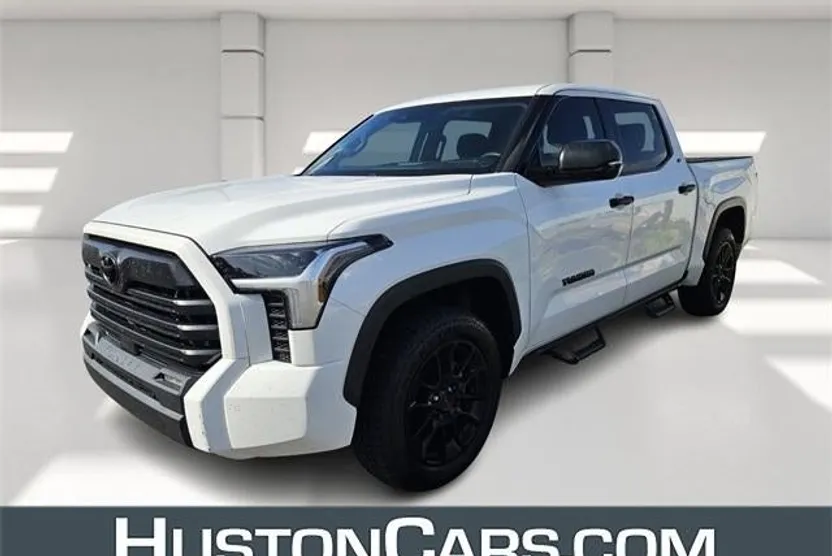 2022 Toyota Tundra SR5 CrewMax photo 1