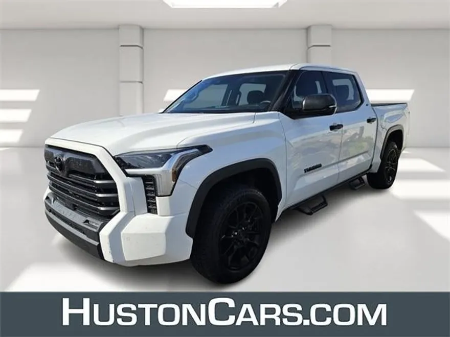 2022 Toyota Tundra SR5 CrewMax photo 1