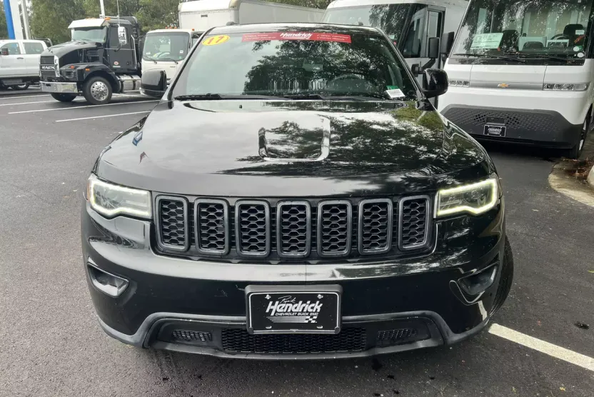 2017 Jeep Grand Cherokee Limited photo 1