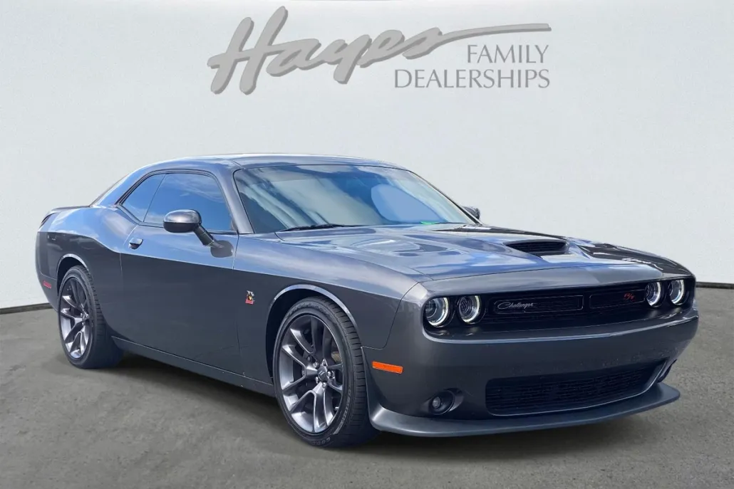 2023 Dodge Challenger R/T Scat Pack photo 1