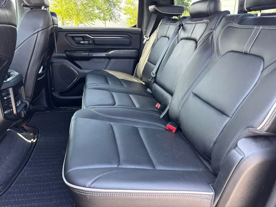 2022 Ram 1500 Limited photo 1