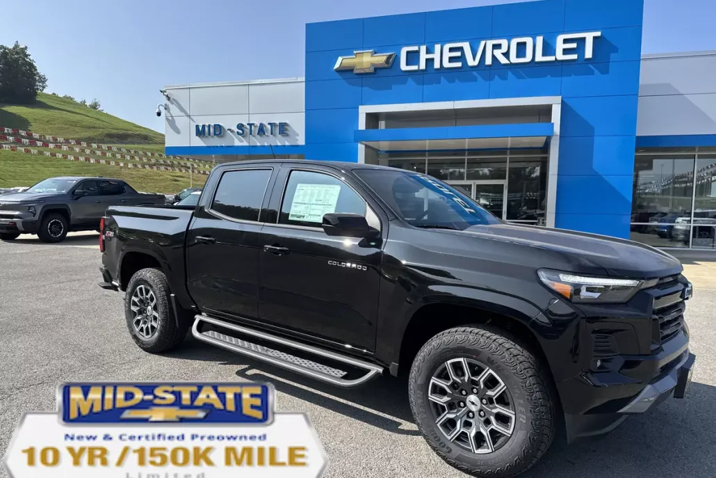 2025 Chevrolet Colorado Z71 photo 1