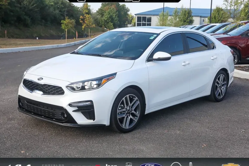 2021 Kia Forte EX photo 1