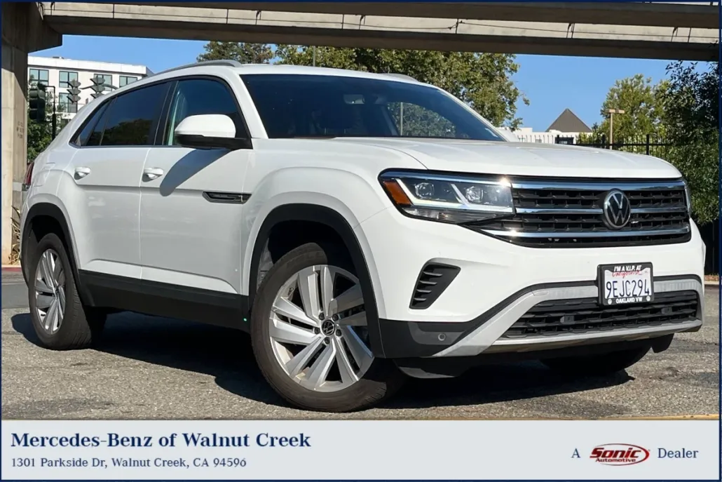 2022 Volkswagen Atlas Cross Sport V6 SE Technology photo 1