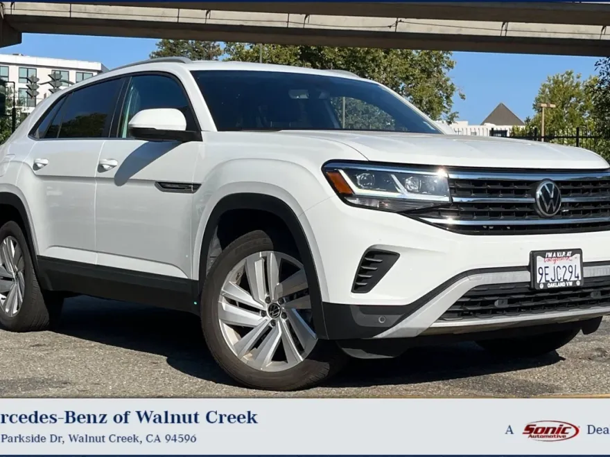 2022 Volkswagen Atlas Cross Sport V6 SE Technology photo 1
