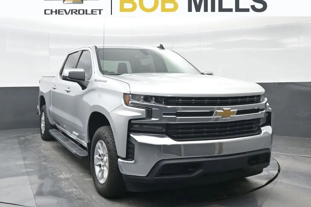2021 Chevrolet Silverado 1500 LT photo 1