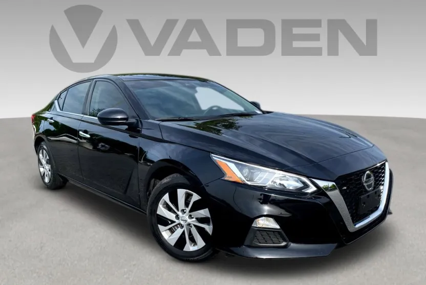 2021 Nissan Altima 2.5 S photo 1