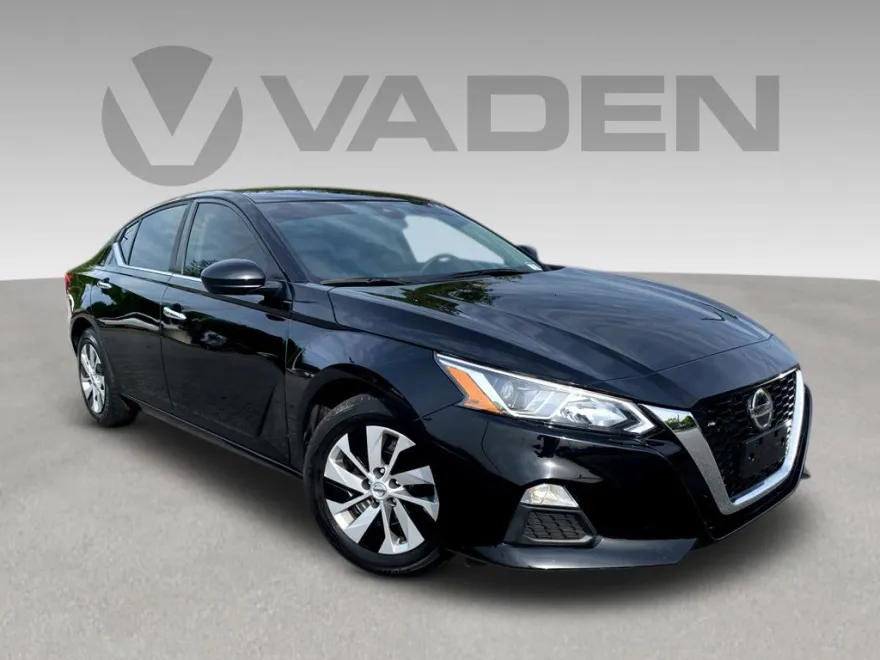 2021 Nissan Altima 2.5 S photo 1