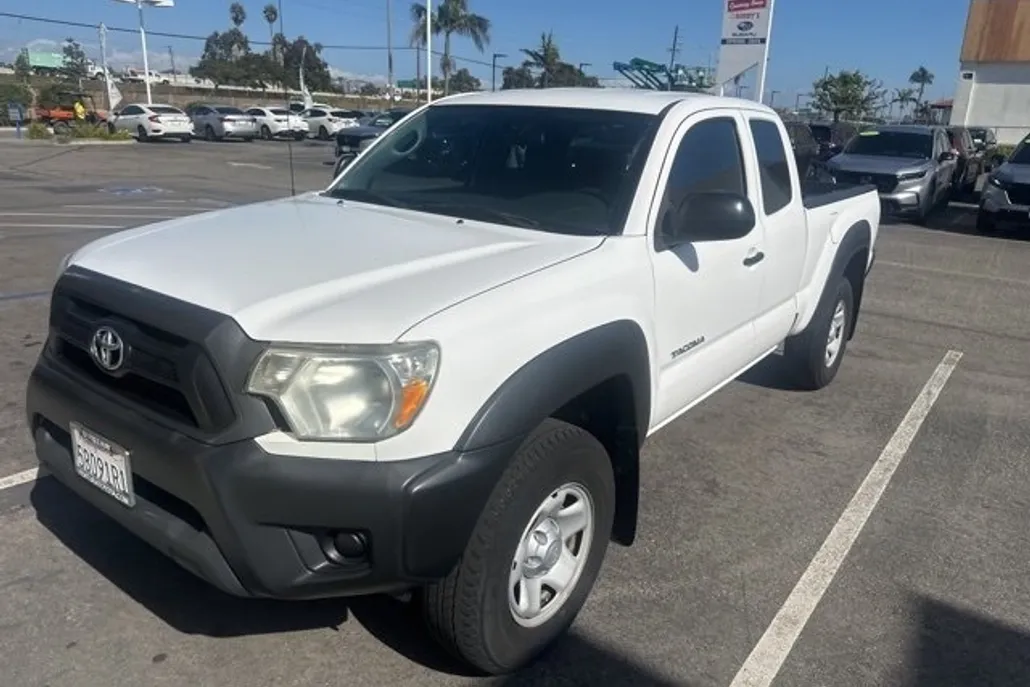 2014 Toyota Tacoma PreRunner photo 1