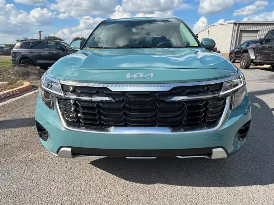 2026 Kia Seltos EX photo 1