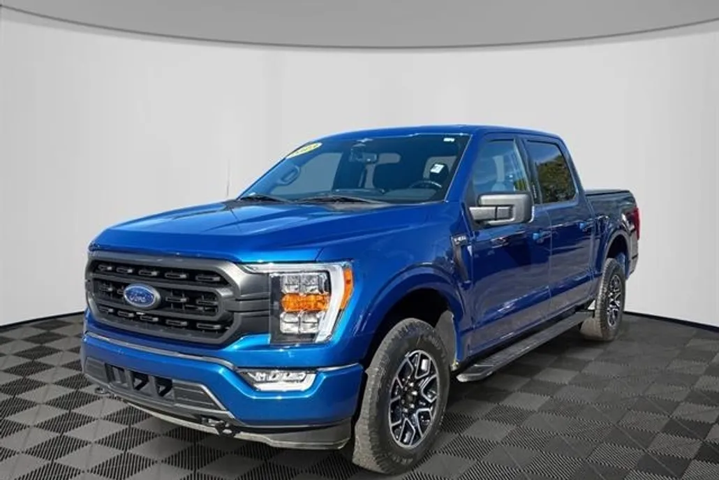 2023 Ford F-150 XLT photo 1