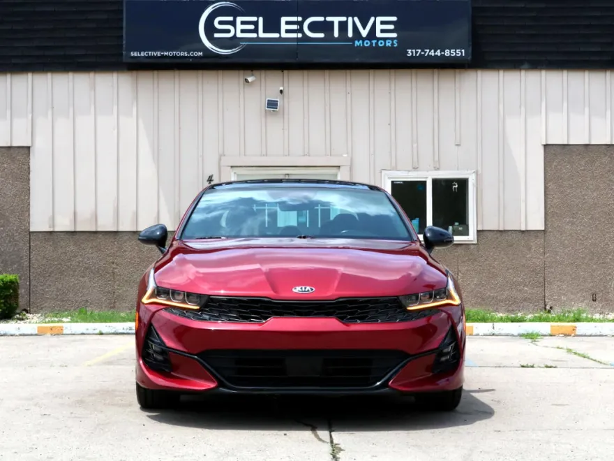 2021 Kia K5 GT-Line photo 1