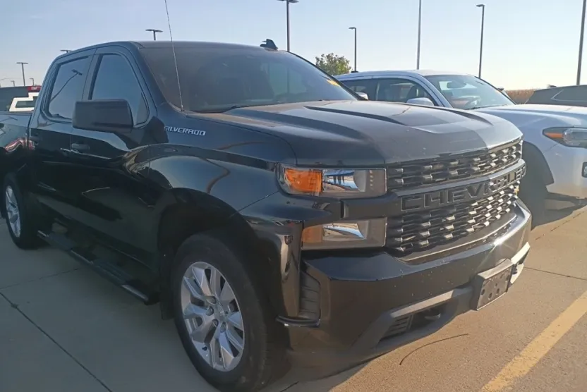 2021 Chevrolet Silverado 1500 Custom photo 1