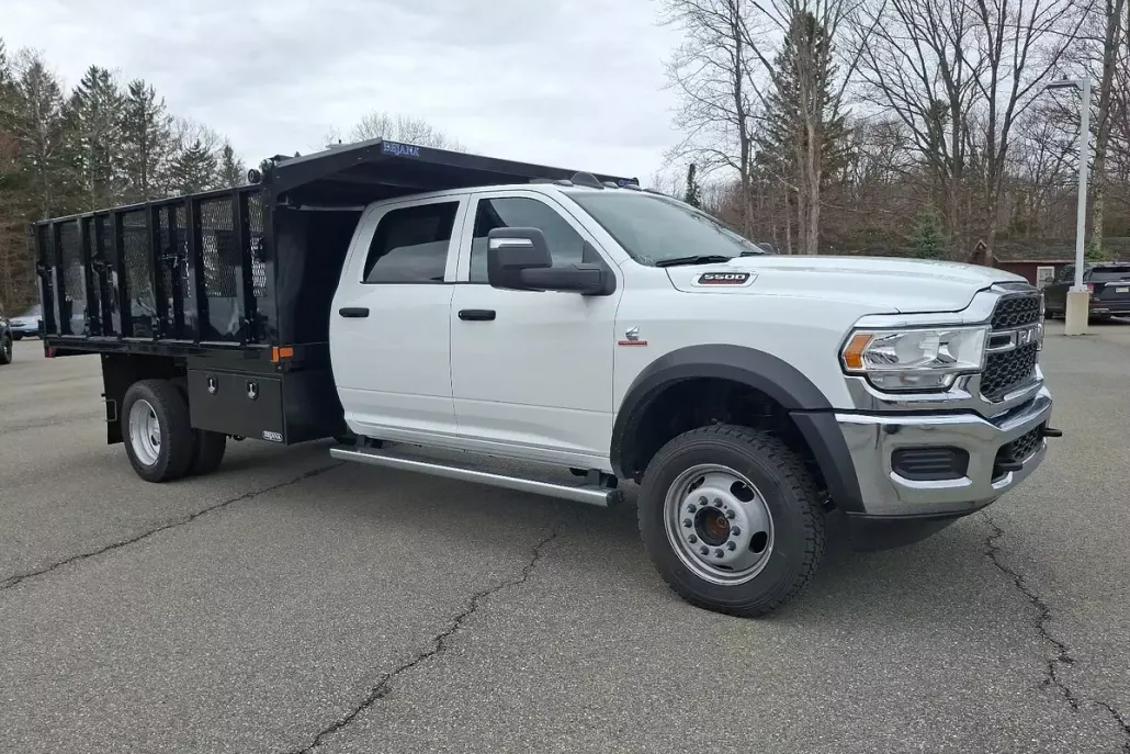 2024 Ram 5500 Tradesman photo 1