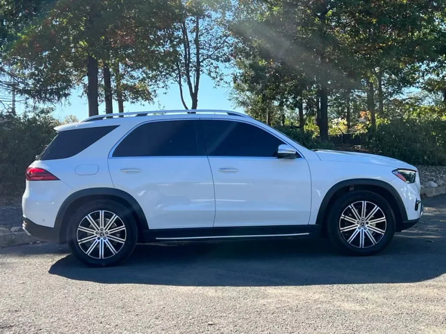 2024 Mercedes Benz GLE 350 4MATIC photo 1