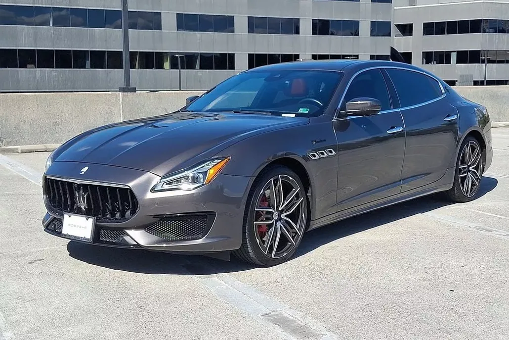 2022 Maserati Quattroporte Modena Q4 photo 1