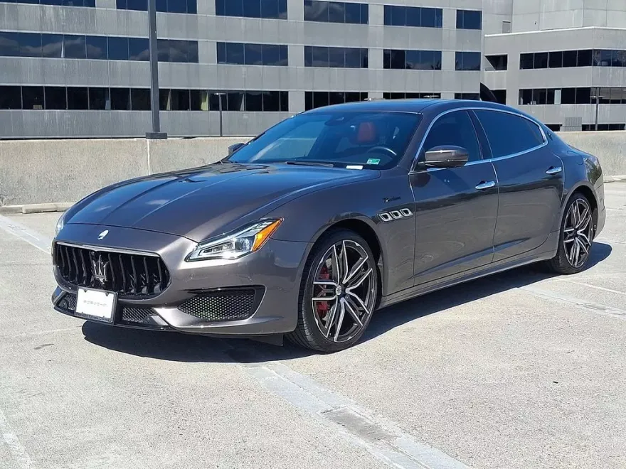 2022 Maserati Quattroporte Modena Q4 photo 1