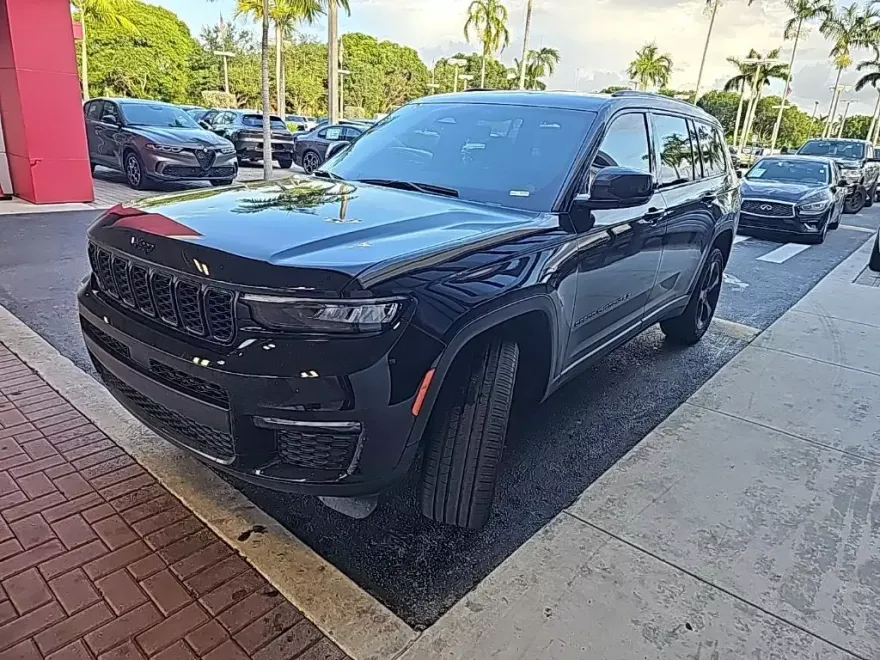 2024 Jeep Grand Cherokee L photo 1
