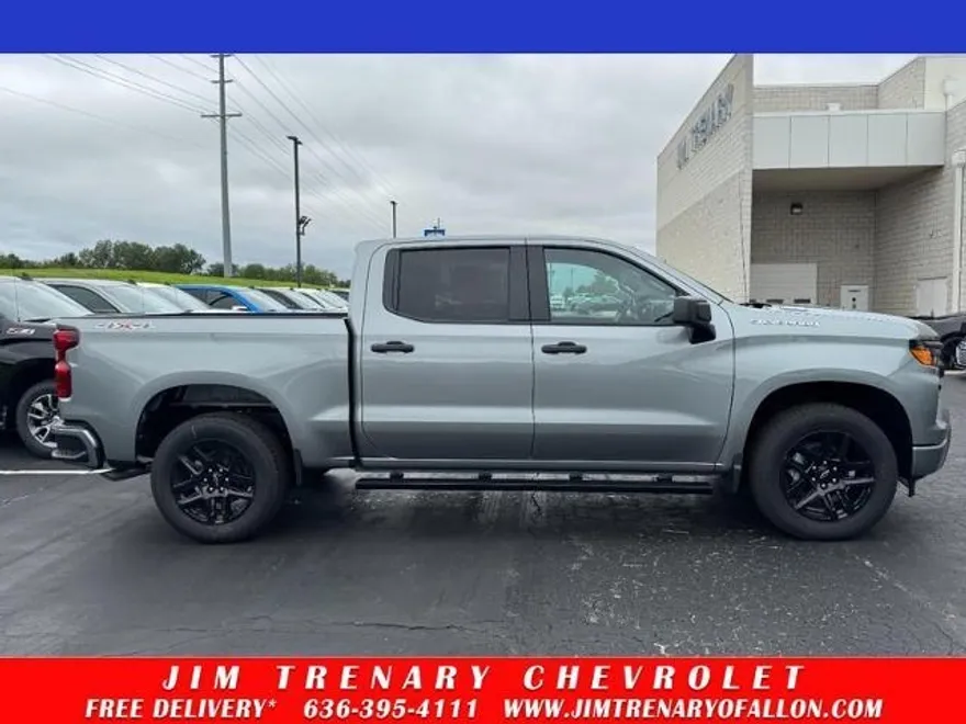 2026 Chevrolet Silverado 1500 Custom photo 1