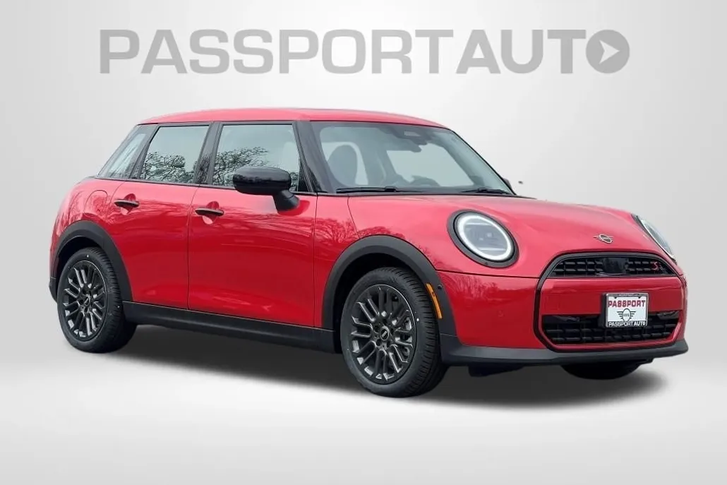 2025 Mini Cooper Signature photo 1