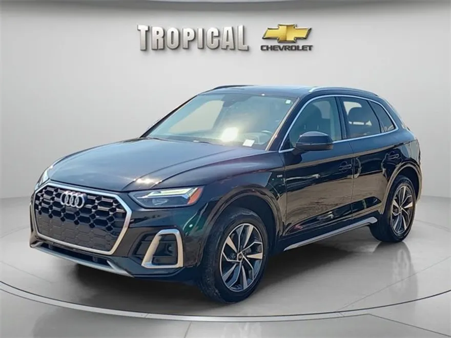 2024 Audi Q5 S line Premium Plus photo 1