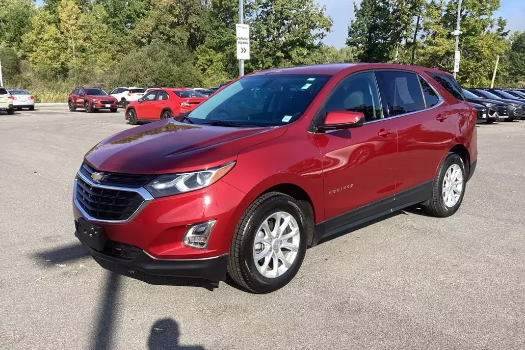2019 Chevrolet Equinox LT photo 1
