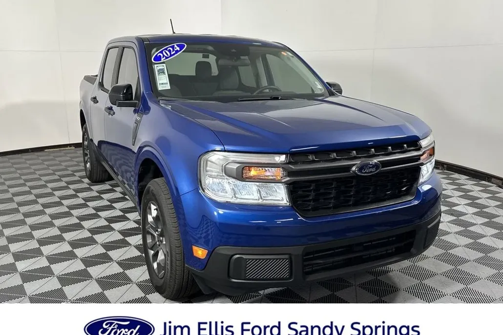 2024 Ford Maverick XLT photo 1