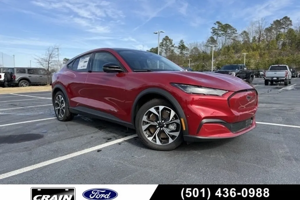 2024 Ford Mustang Mach-E Select photo 1