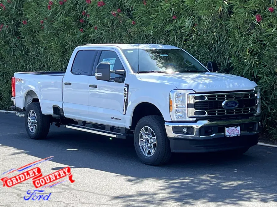 2025 Ford F-350 XLT photo 1