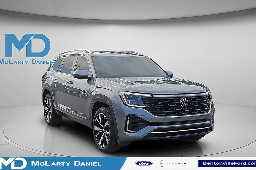 2024 Volkswagen Atlas SEL Premium R-Line photo 1