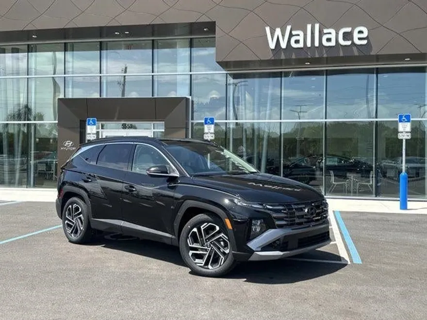 2025 Hyundai Tucson Limited photo 1