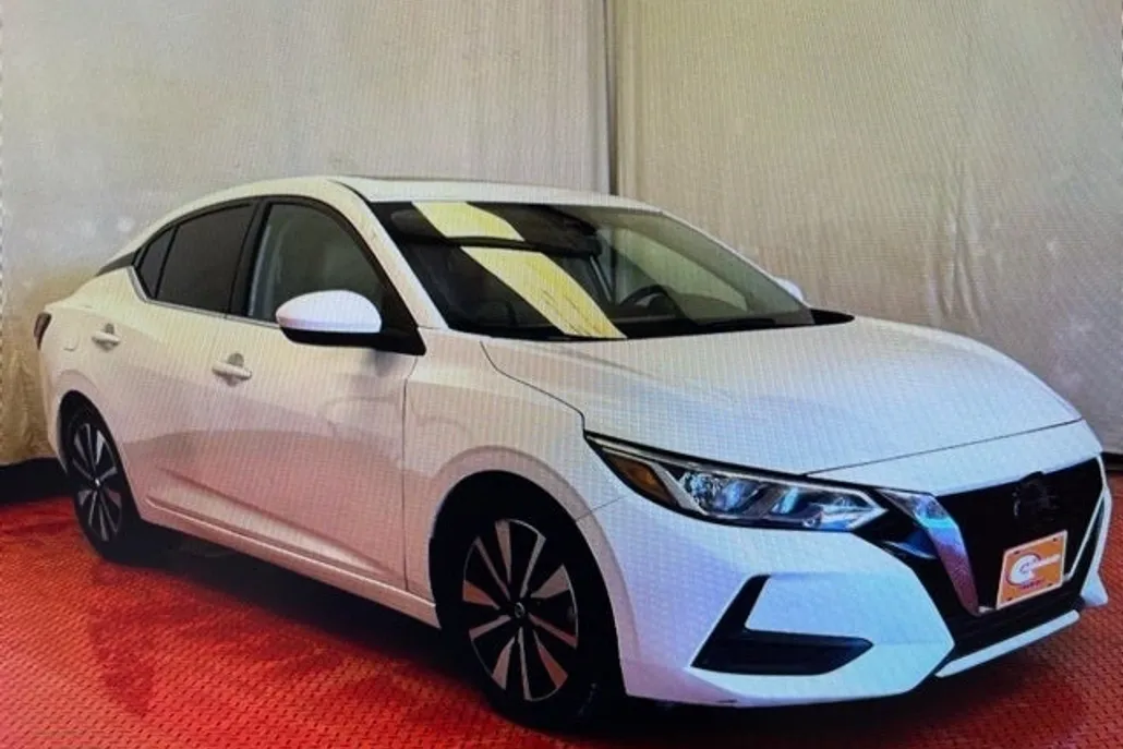 2023 Nissan Sentra SV photo 1
